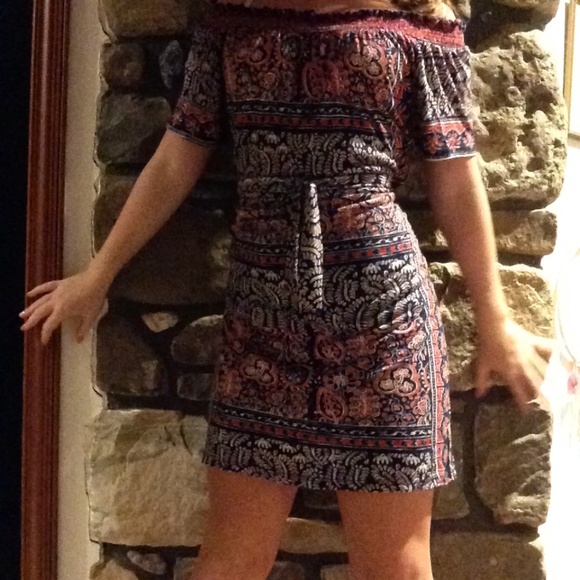 Off the shoulder patterned dress💕 - Picture 2 of 4